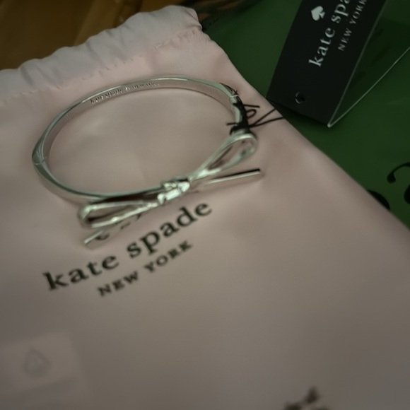 Kate Spade elegant Silver Bow Bracelet - Picture 7 of 11